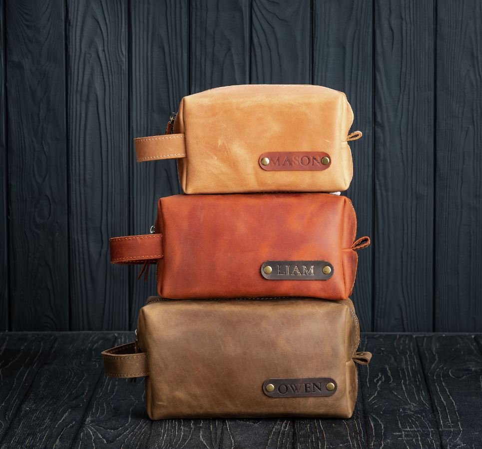 Men’s Leather Toiletry Bag – Customizable, Elegant & Travel-Ready
